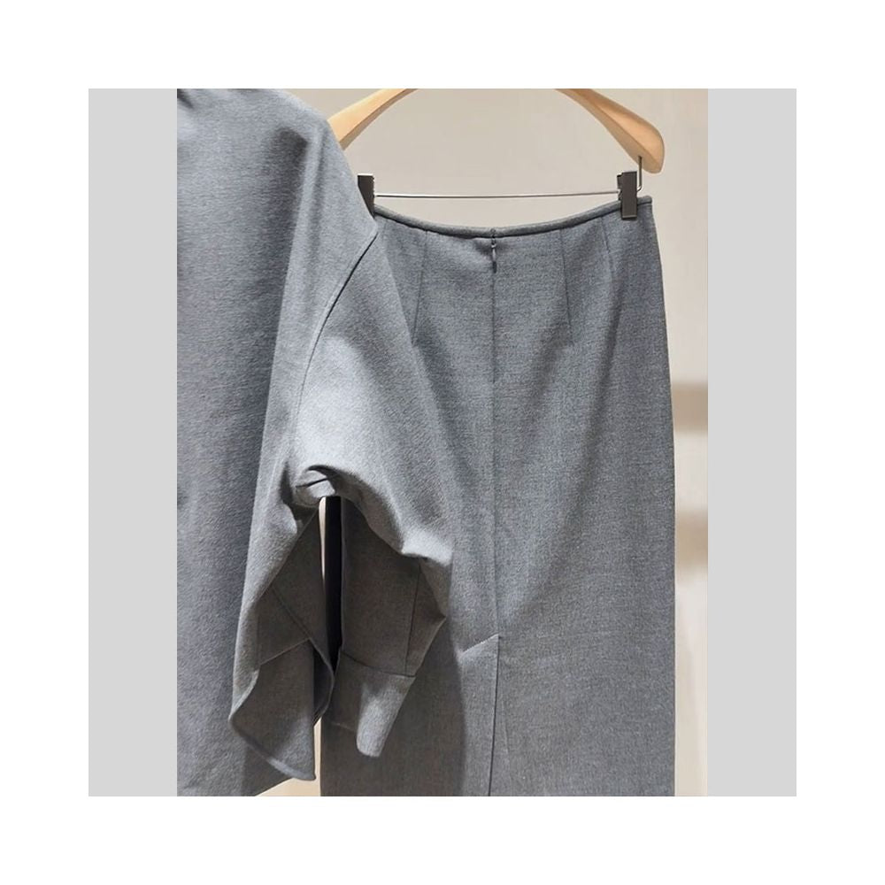 Autumn outfit paired with a complete set of super beautiful unique fashionable and high end styles a youthful and stylish top and half skirt two piece set image 3