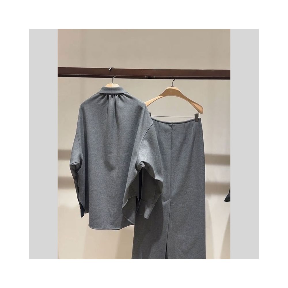 Autumn outfit paired with a complete set of super beautiful unique fashionable and high end styles a youthful and stylish top and half skirt two piece set image 5