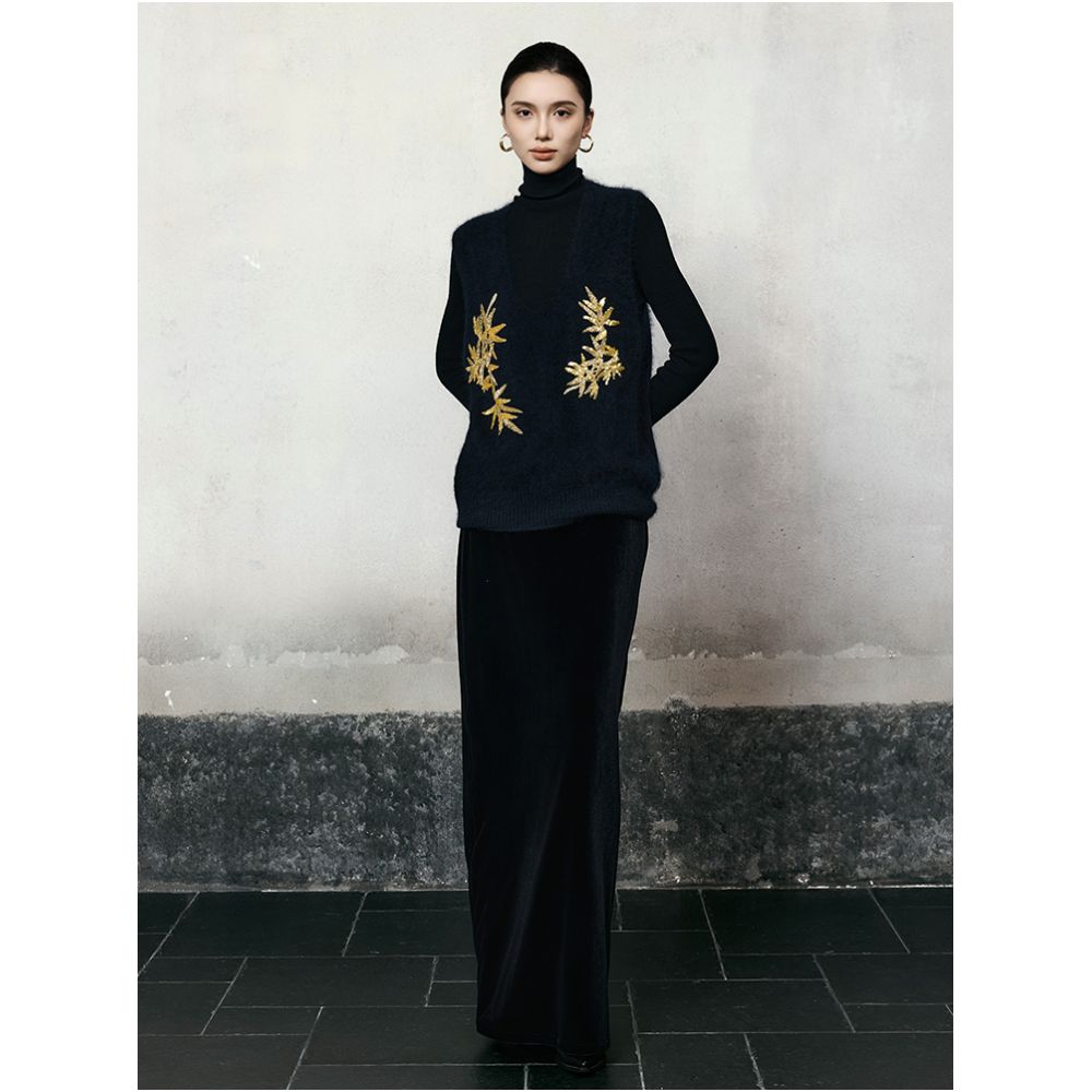 HECO Qingjin New Chinese Bead Embroidered V neck Wool Knitted Vest Women s 2025 Autumn Winter Stacked Vest image 4