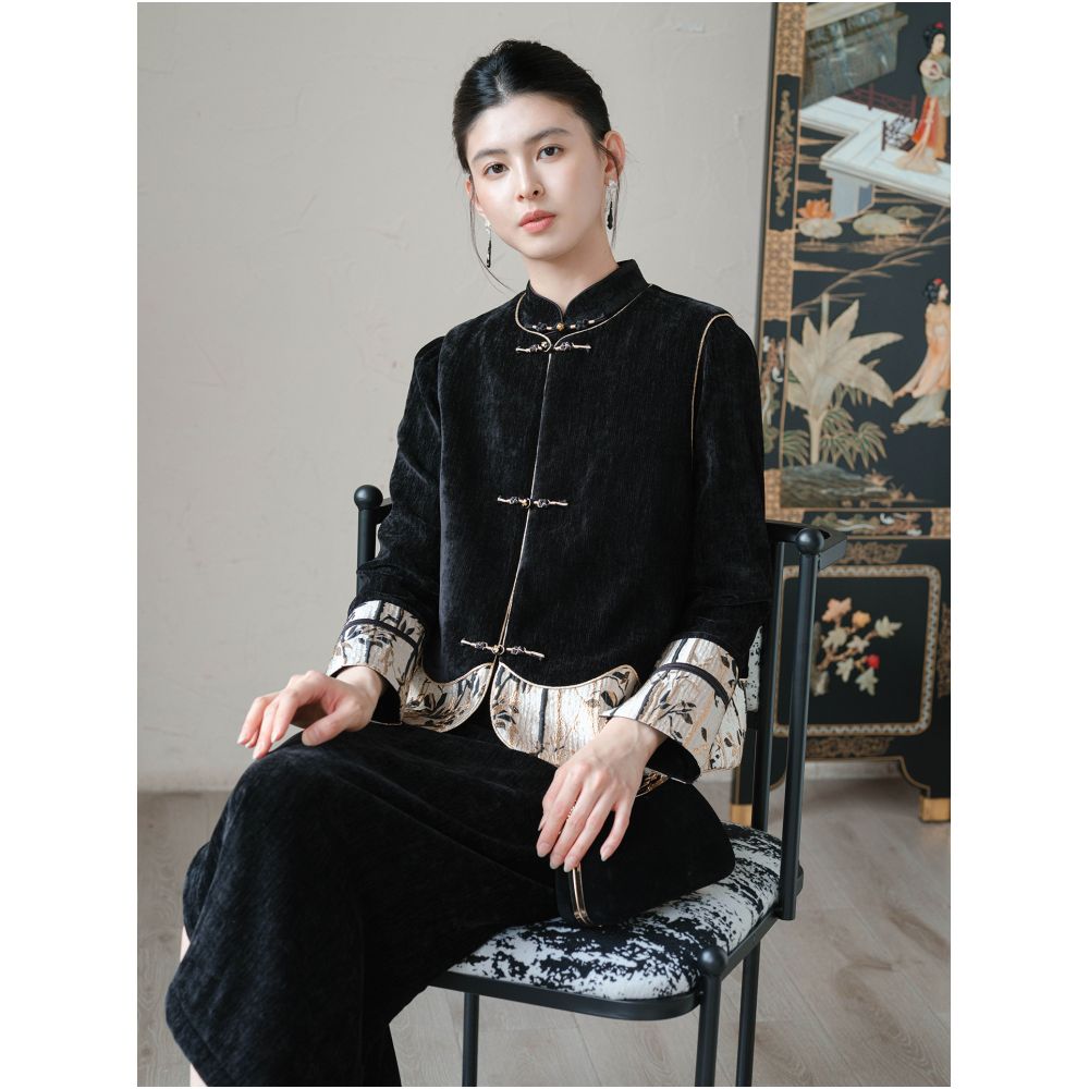 New Chinese style vest women s 2025 autumn and winter new style Chinese style high end retro elegant button top with camisole image 4