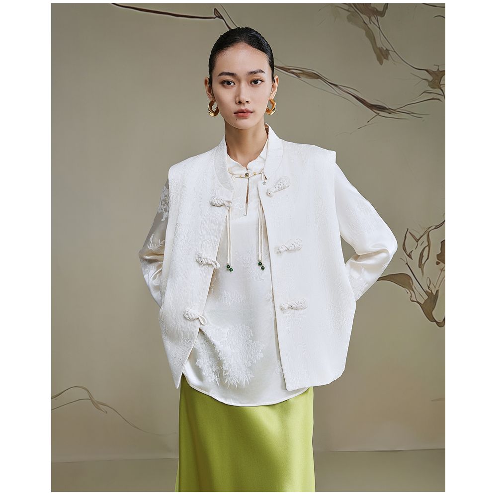 Annibycn New Chinese Style Black Vest Women s Spring and Autumn Female Temperament Standing Collar Jacquard Buckle Top image 9