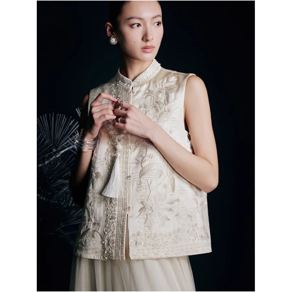 New Chinese style light luxury fashion banquet embroidery mulberry silk vest for women 2025 new light national style nail bead embroidery vest image 7