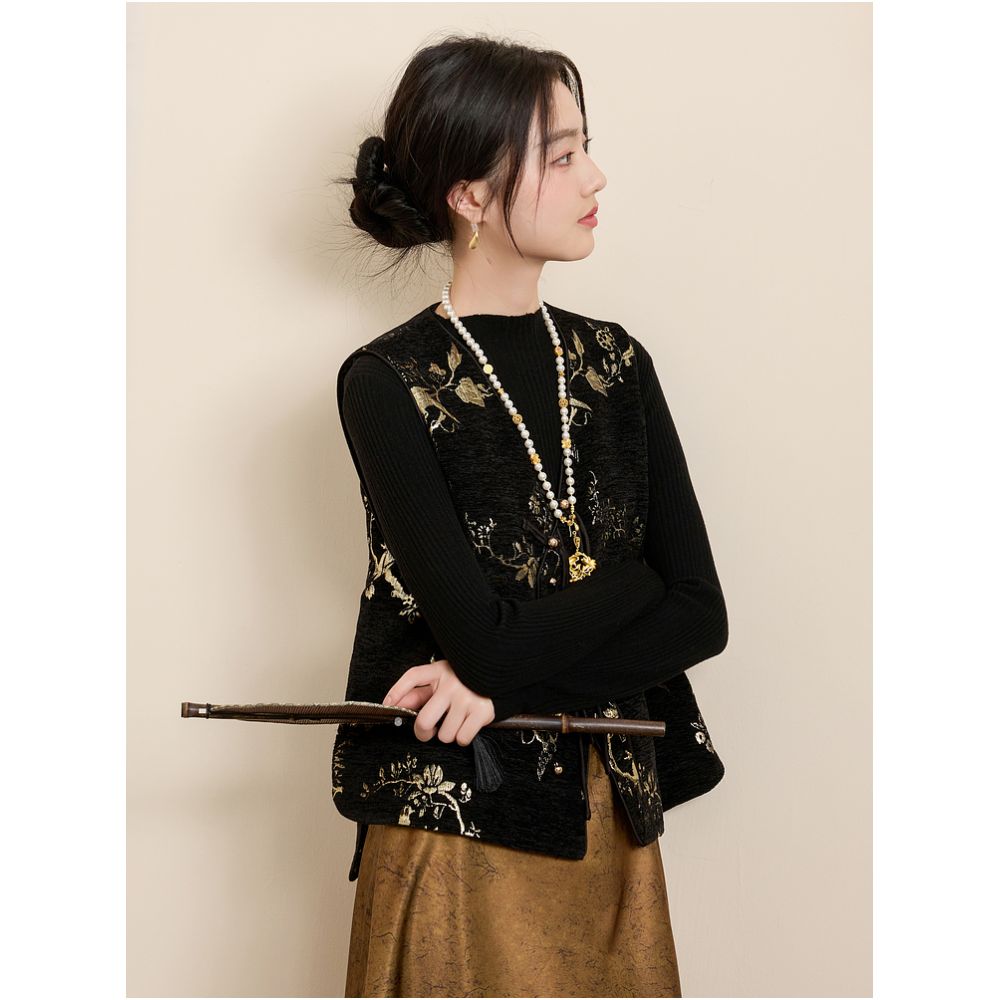 Three color gilded floating dream 2025 autumn and winter new style new Chinese vest jacquard sleeveless cotton jacket top for women image 3
