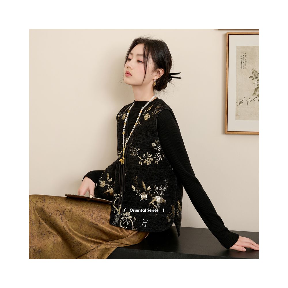 Three color gilded floating dream 2025 autumn and winter new style new Chinese vest jacquard sleeveless cotton jacket top for women image 5
