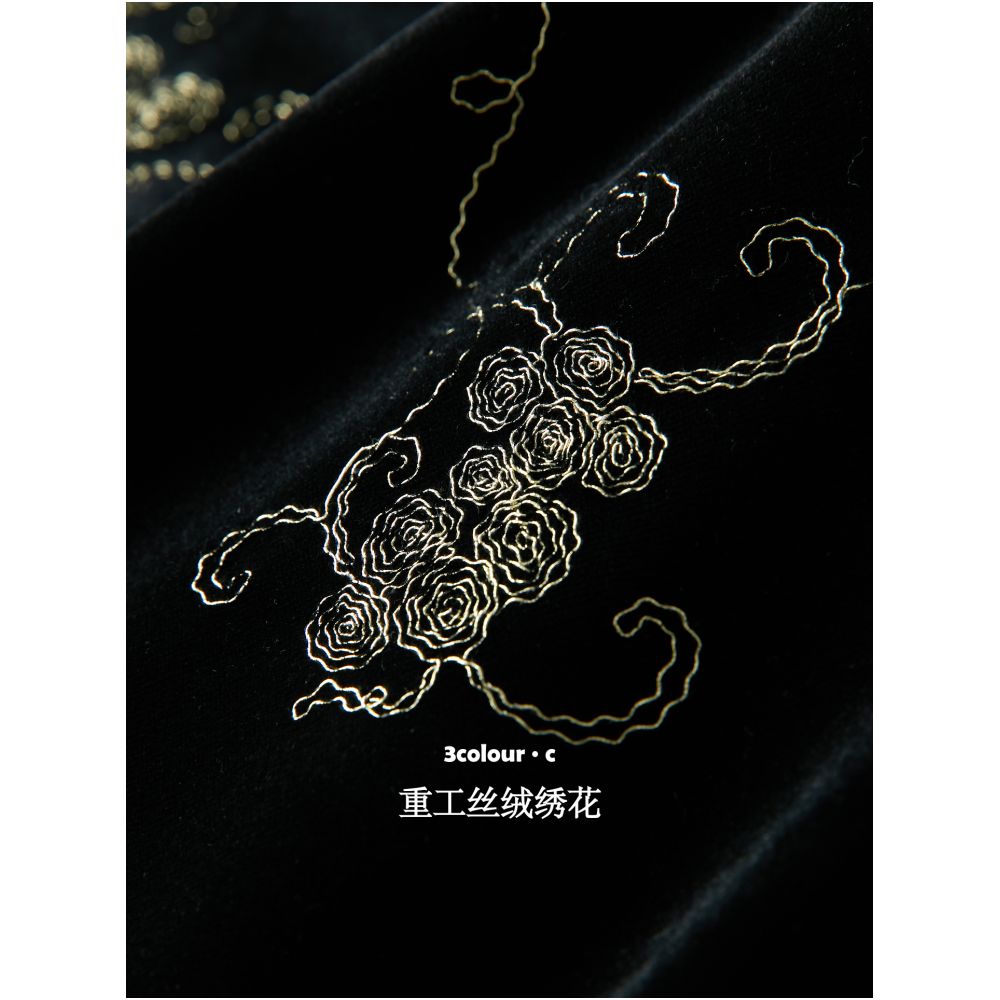 Three color sunset melting gold 2025 autumn and winter new style new Chinese velvet jacket lantern sleeve top women s C image 3