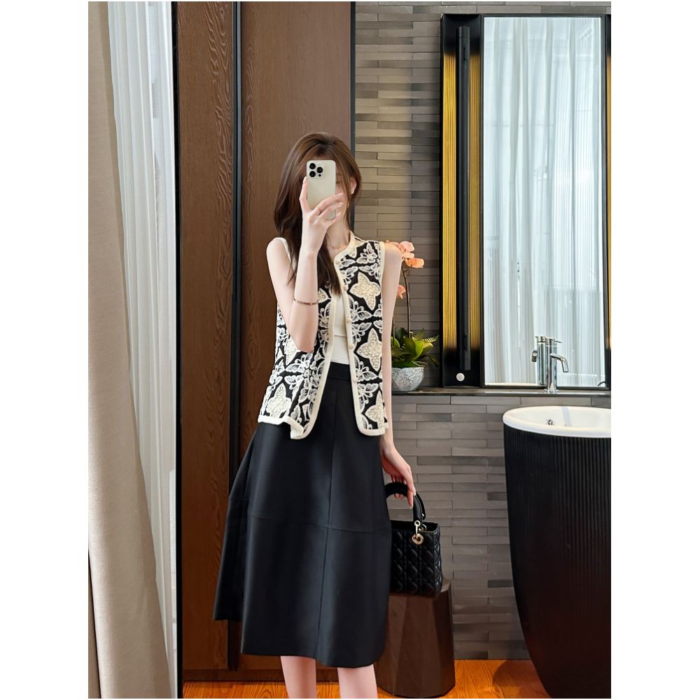 YOU SEE Yuzu Jian Retro Elegance It looks beautiful no matter how you wear it Heavy Industry Embroidery Hook Flower Ethnic Style Vest image 3