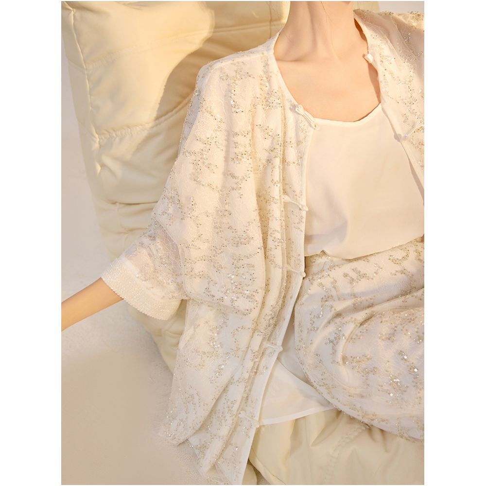 New Chinese style heavy industry embroidered white jacket for women s summer 2025 new style Chinese style silk embroidery bead round neck button top image 1