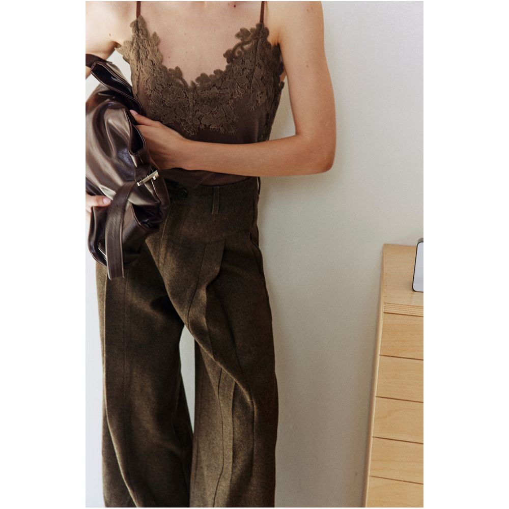 ASAYA5371 – Laced Luxe Wool Camisole ✨🌿