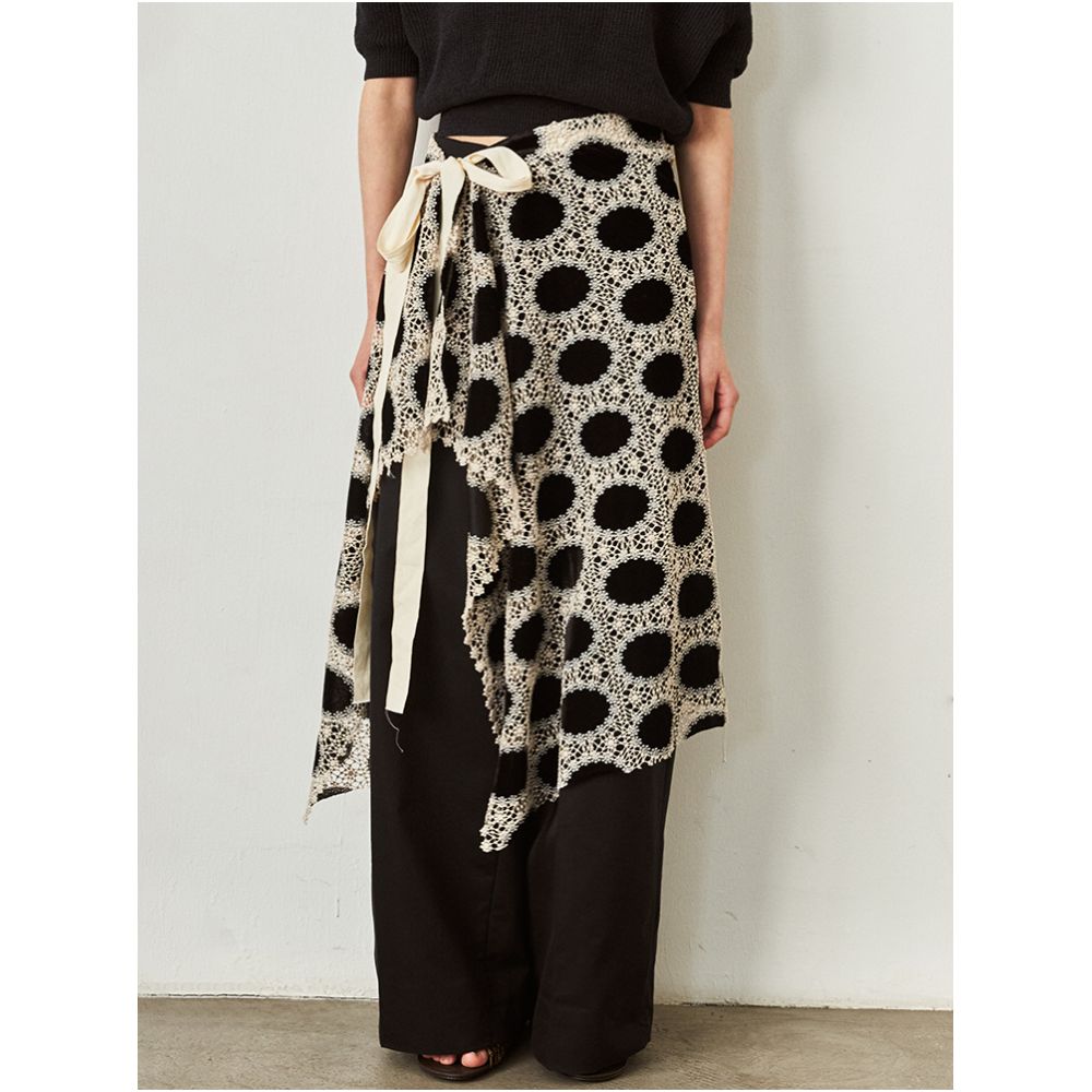 SAME FLOW Lv Ying s lace polka dot half body apron cover shirt layered with a fart curtain comfortable half body skirt women s autumn image 1