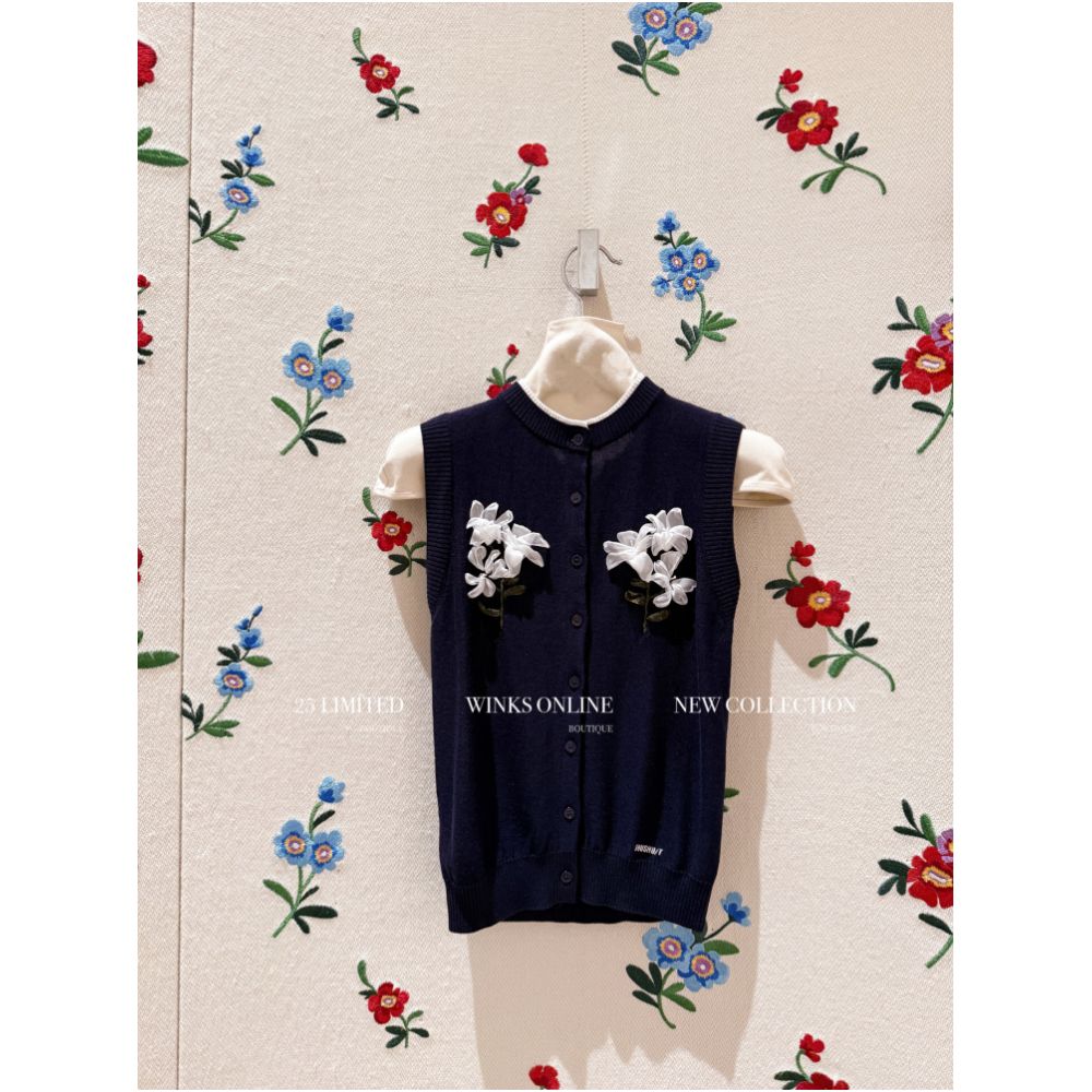 05 06 20 00 SST Heavy Industry Line Zhang Yuanying s same handmade three dimensional flower sleeveless knitted vest image 4