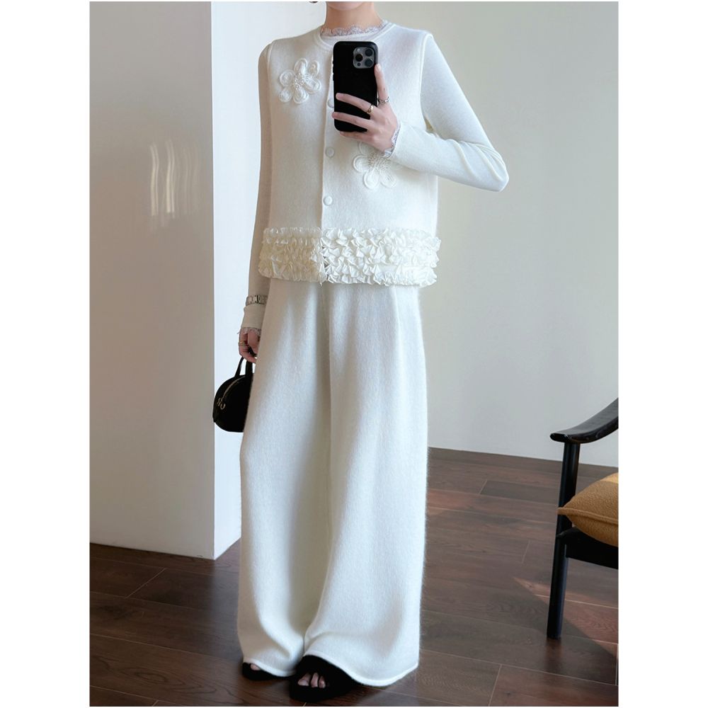 ASAYA5391 – Luxe Bloom Knit Vest & Wide-Leg Pants Set ❄️✨
