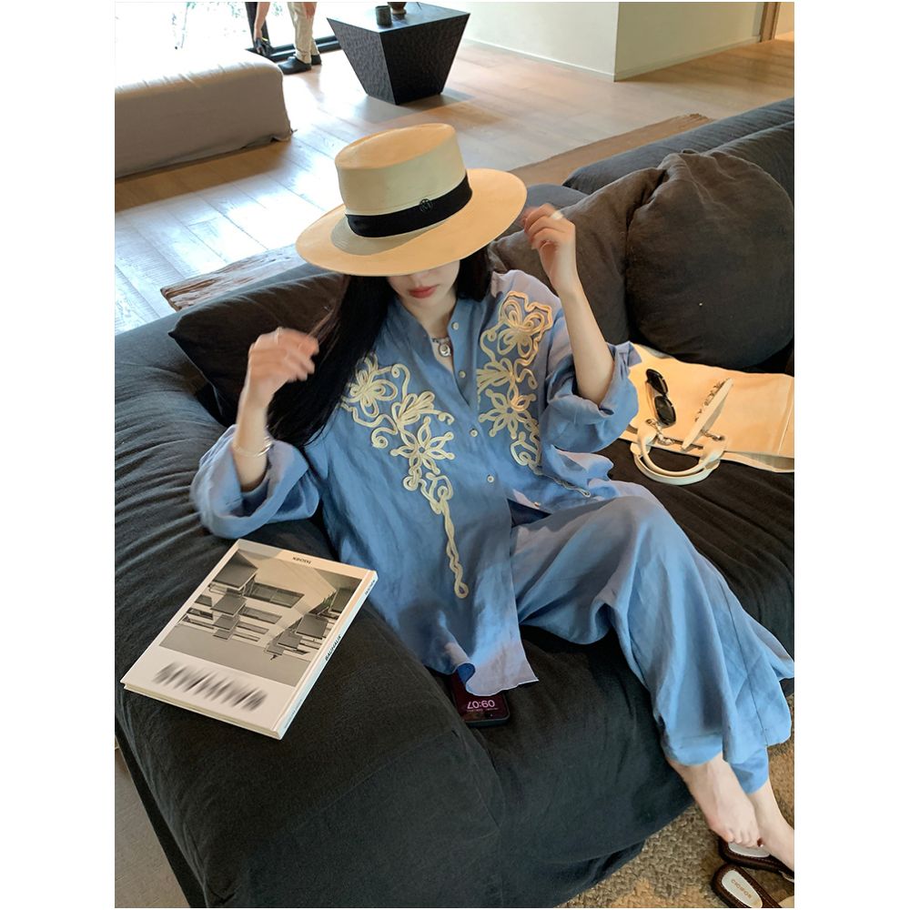 Xia Shiwen Full Linen Plate Embroidered Retro Blue and White Shirt High Waist Straight Tube Wide Leg Pants Women s Xia Lao Qian Set image 3