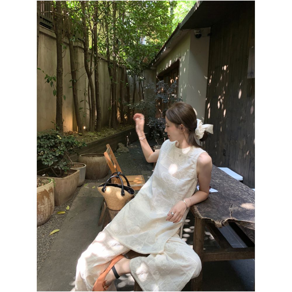 13C Midsummer Dream Heavy Industry Plate Flower Embroidered Gorgeous Summer Three piece Age Reducing Fashion Women s Clothing Set image 0