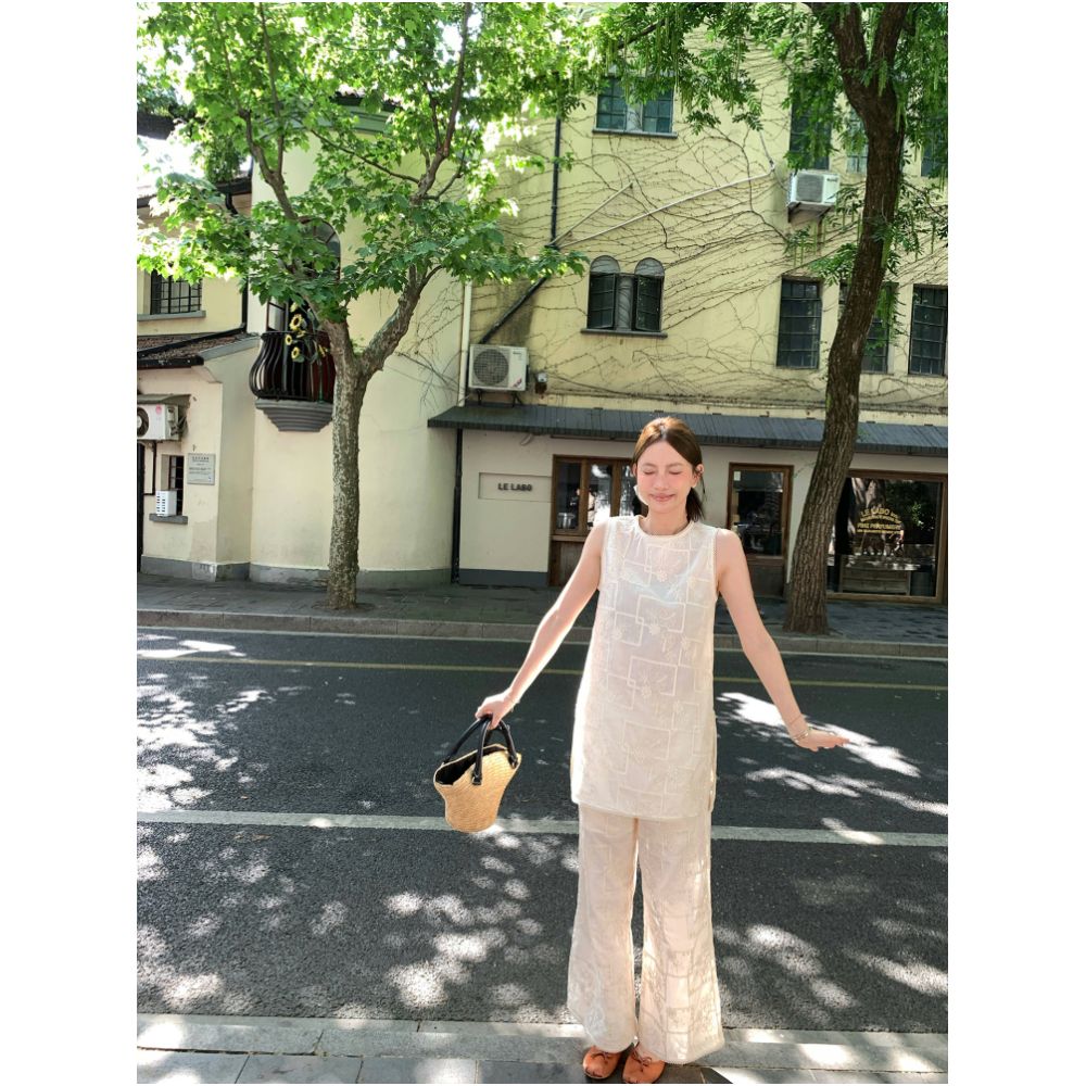 13C Midsummer Dream Heavy Industry Plate Flower Embroidered Gorgeous Summer Three piece Age Reducing Fashion Women s Clothing Set image 2