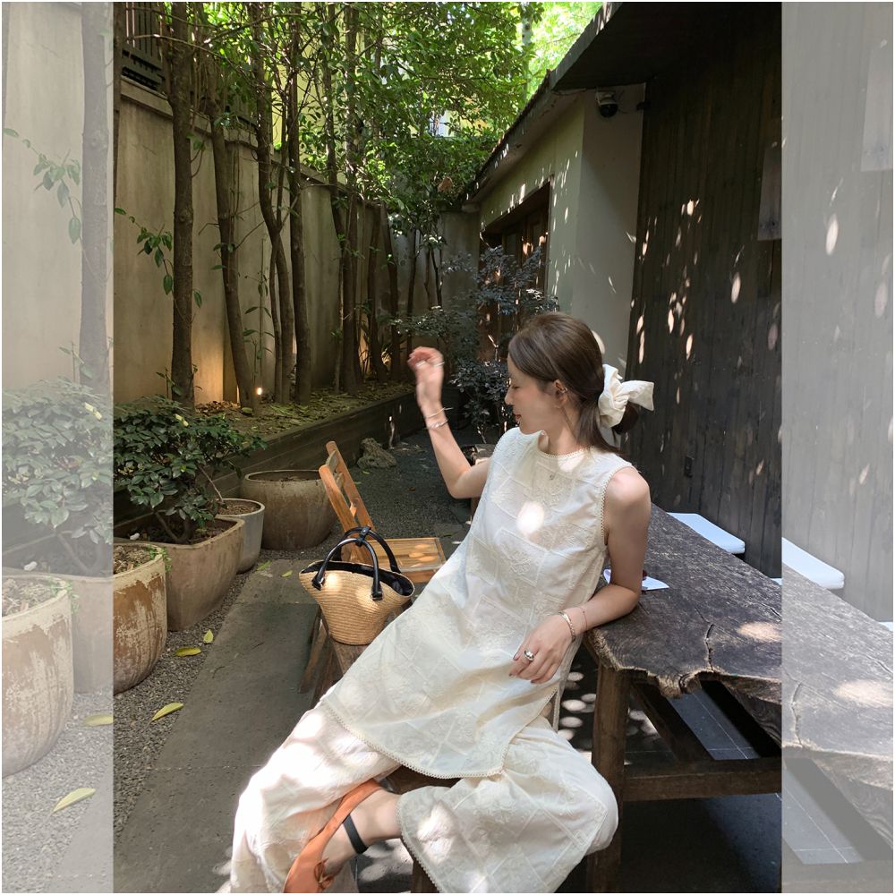 ASAYA5455 – Soft Embroidery Off-Shoulder Set 🤍🌿