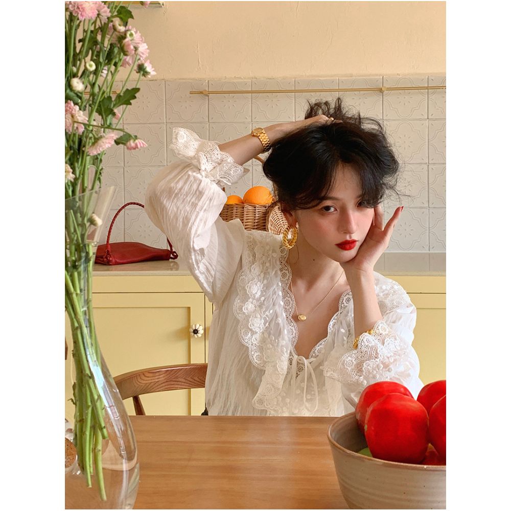 ASAYA5459 – Vintage Lace Romance Blouse 🤍🌸