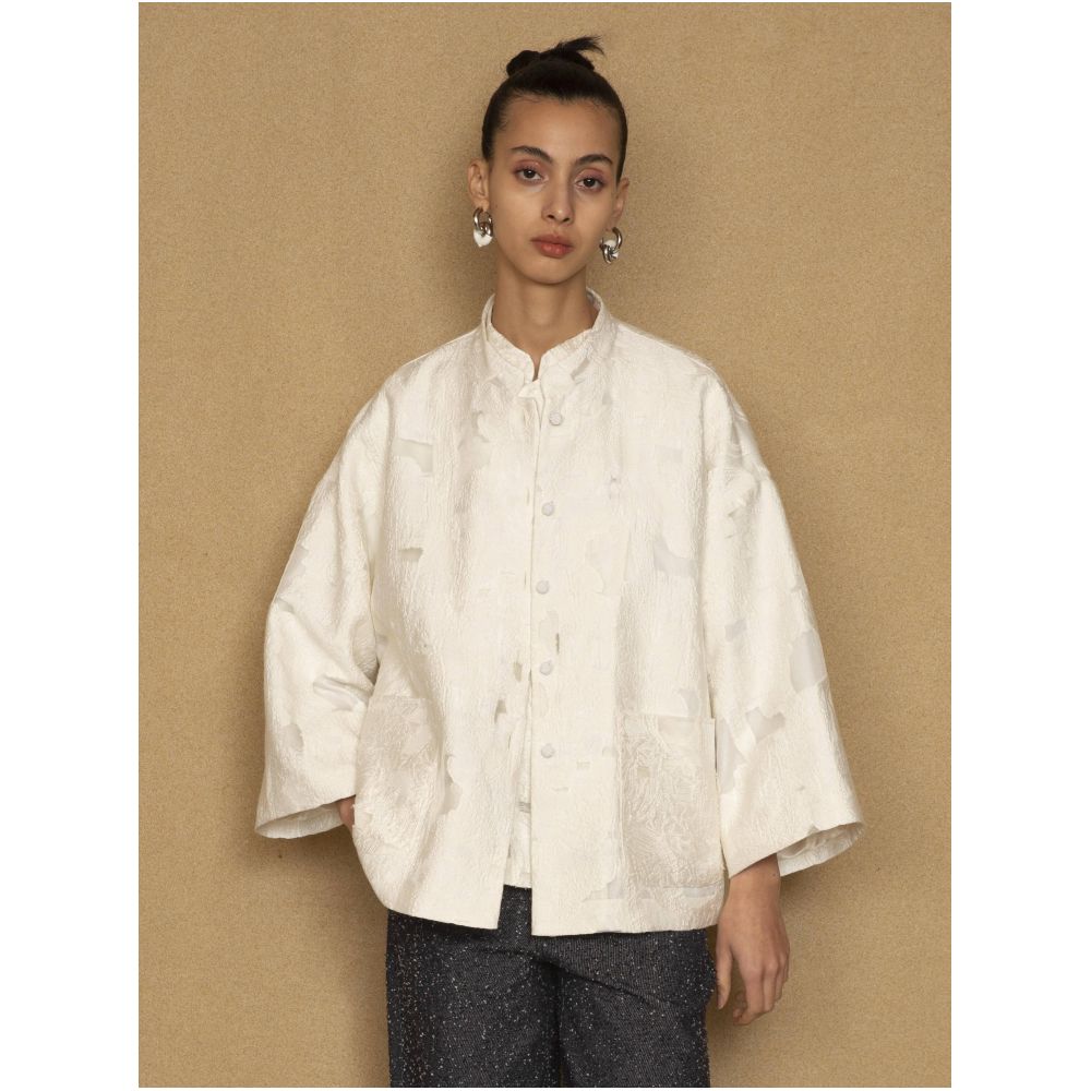 PaleBlueDot Fashionable New Chinese Spring and Autumn White Texture Cutting Flower Hollow A line Loose Coat image 0