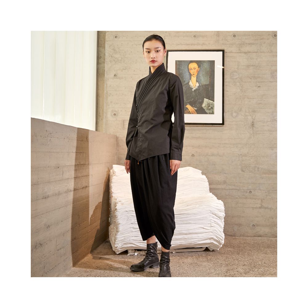 A white Chinese style shirt with a retro Chinese aesthetic featuring a V neck and a diagonal opening long sleeves perfect for spring and autumn image 5