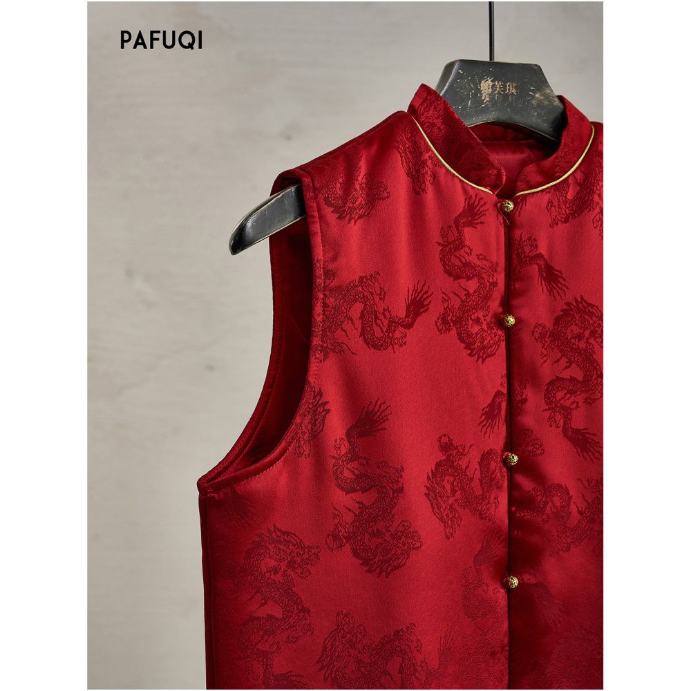 Improved Chinese style women s clothing 2025 new winter stand up collar jacquard red layered vest vest vest vest jacket image 3