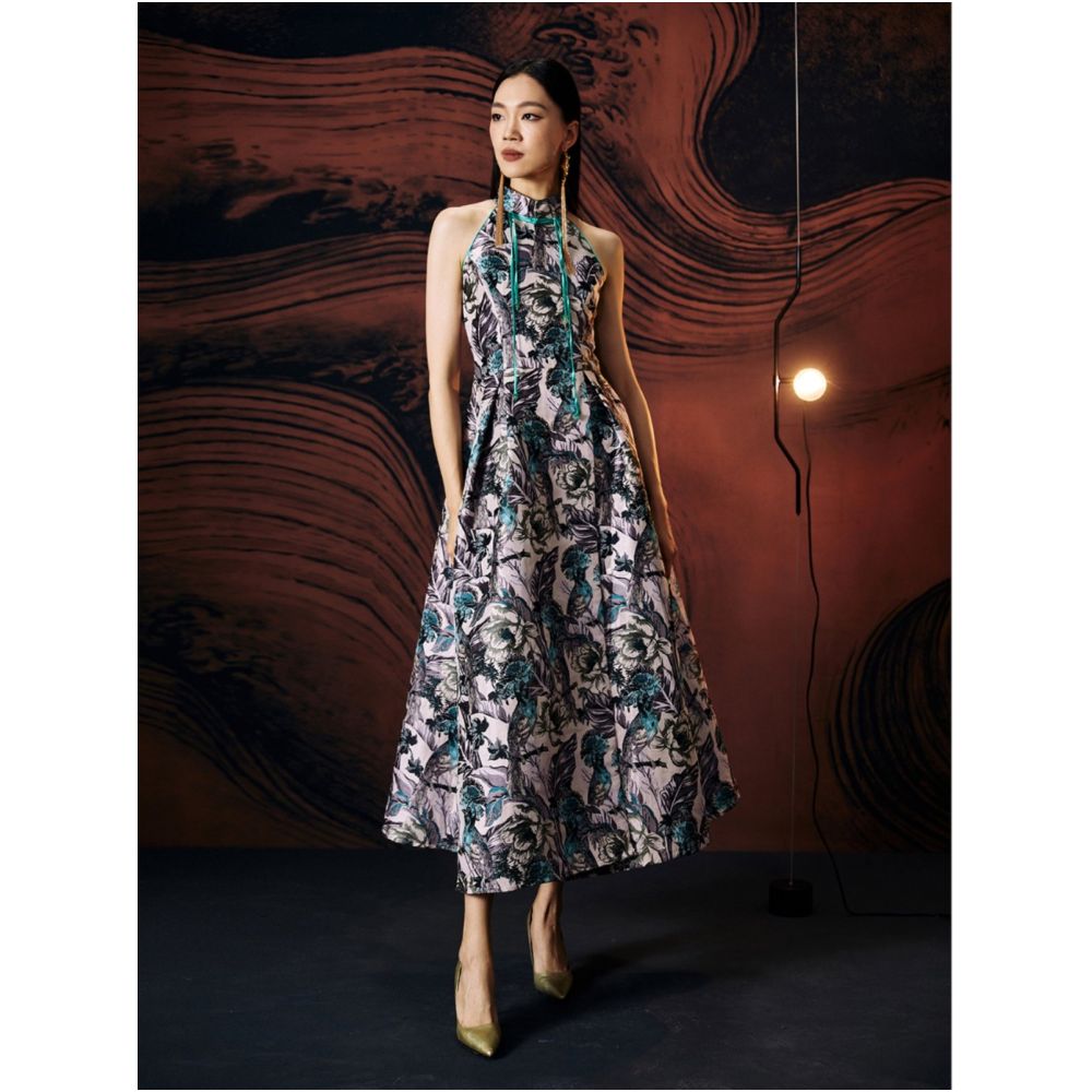 Gerbera jamesonii Original designer women s clothing homemade Chinese elements buckle improved slim fit jacquard shoulder cutting large swing long skirt image 4