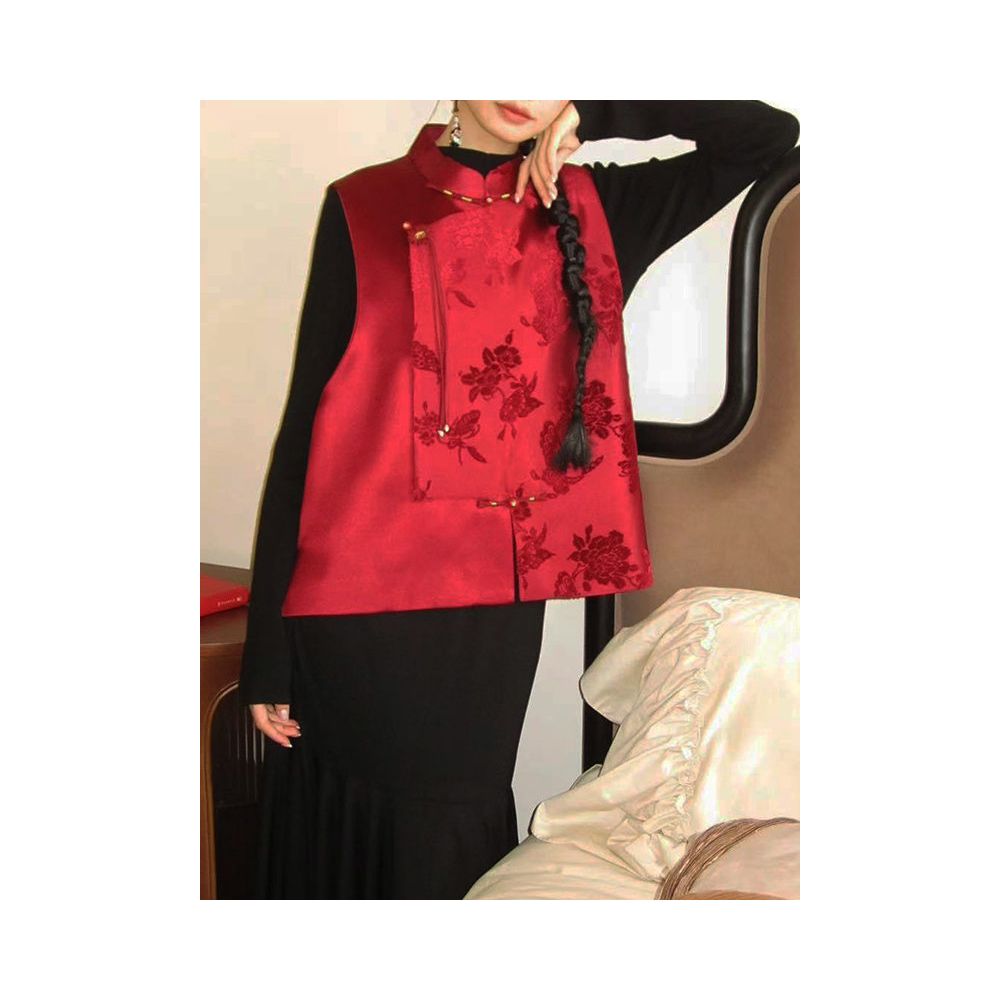 Silk Zhangrong satin Tang style retro red New Year s clothing vest for women 2025 new Tang style vest Chinese style vest image 3