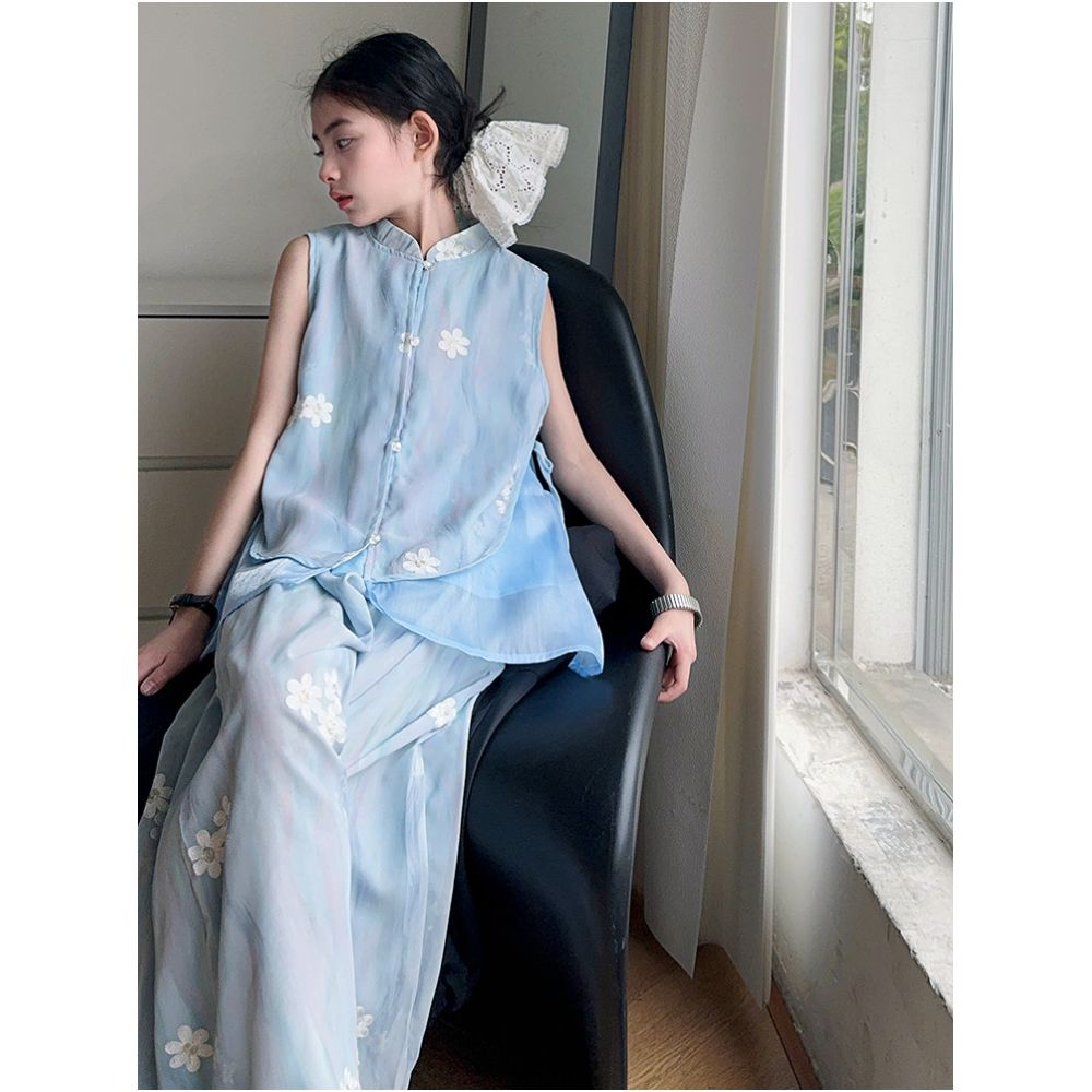 Girls New Chinese Embroidered Cheongsam Set 2025 New Chinese Style Hanfu Children s Ice Silk Top Summer Thin Edition image 1