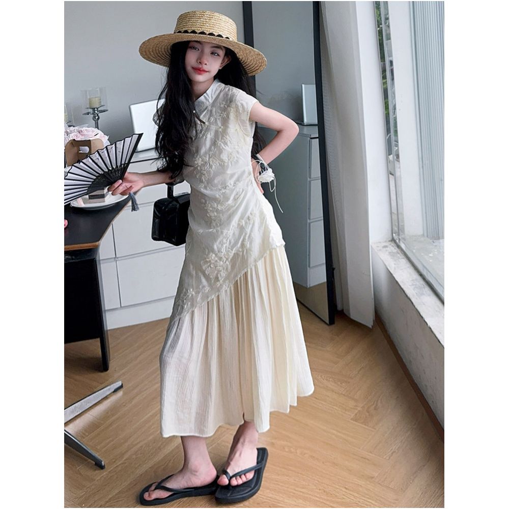 Girls New Chinese style Embroidered Dress 2025 Summer Children s Design Sense and Temperament Improvement Cheongsam Skirt Set image 2