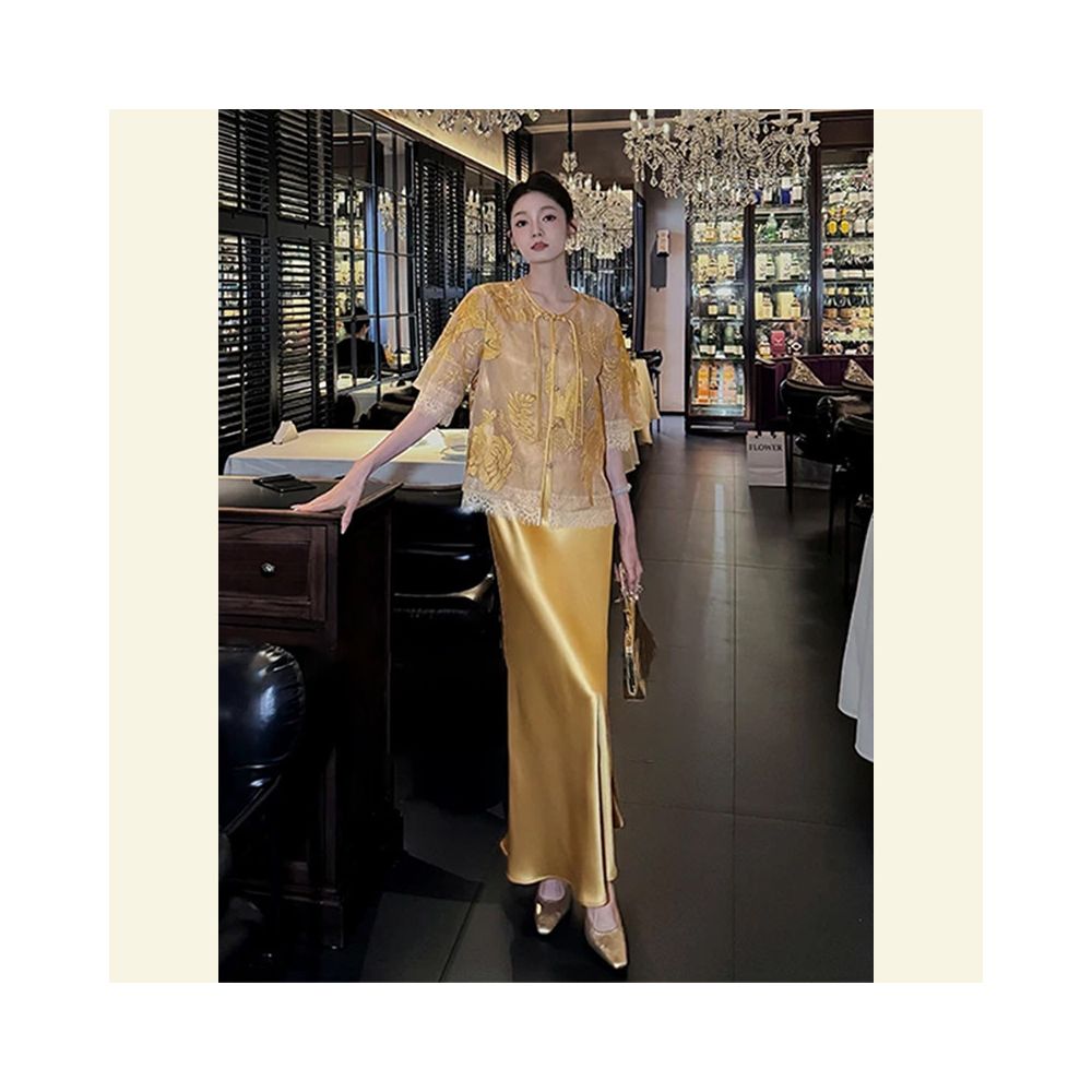  secondary hall atmosphere generous and tasteful upper