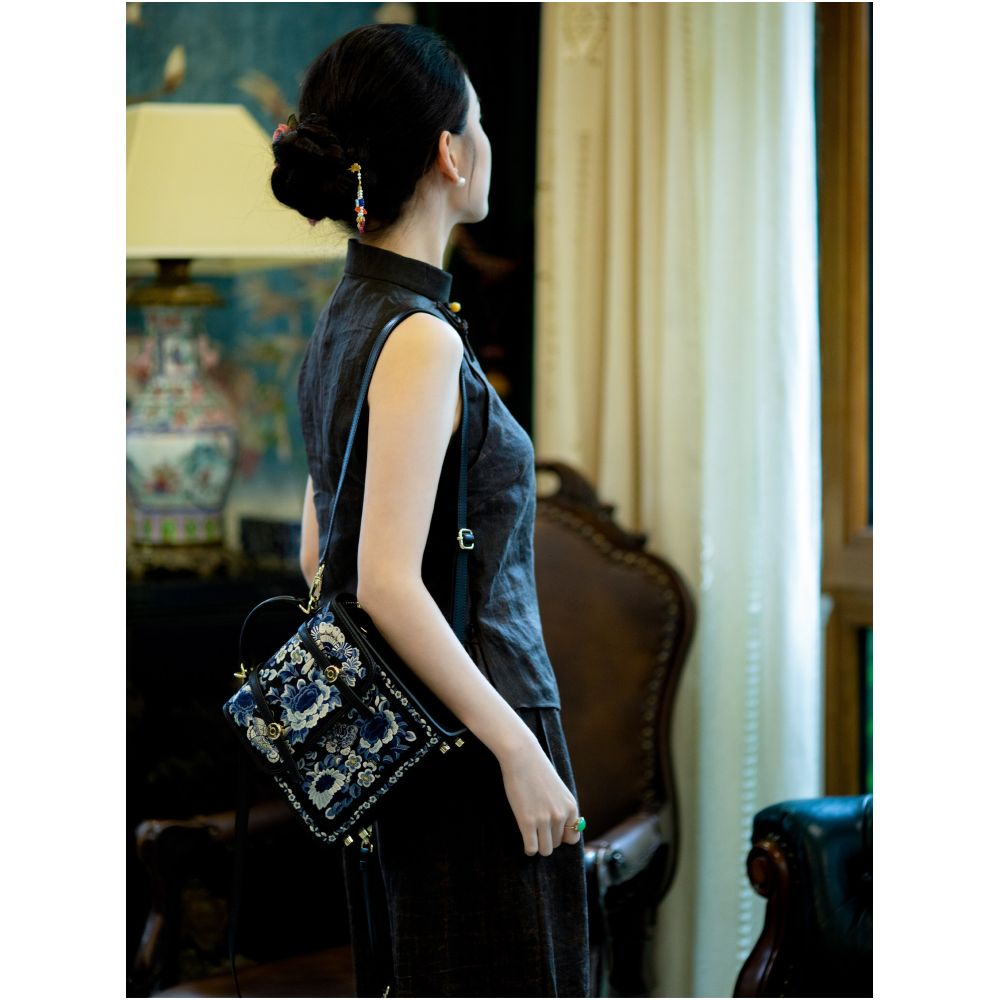 South Wind Summer Shadow 2025 Summer New Style Ramie Fragrant Cloud Yarn New Chinese style Full Open Collar Slimming Sleeveless Short Top image 3