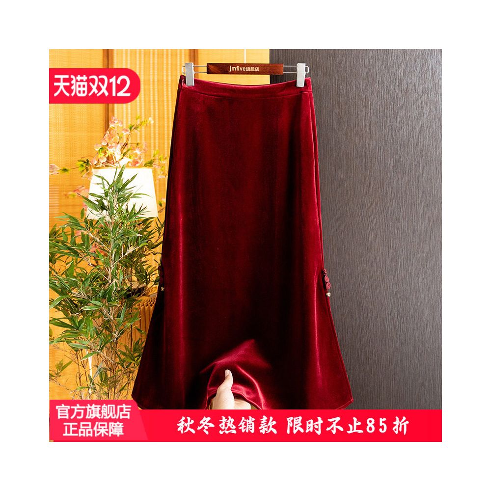 New Chinese style fashionable versatile commuting skirt for women in winter 2025 new Chinese style buckle high waist slimming mid length skirt image 0
