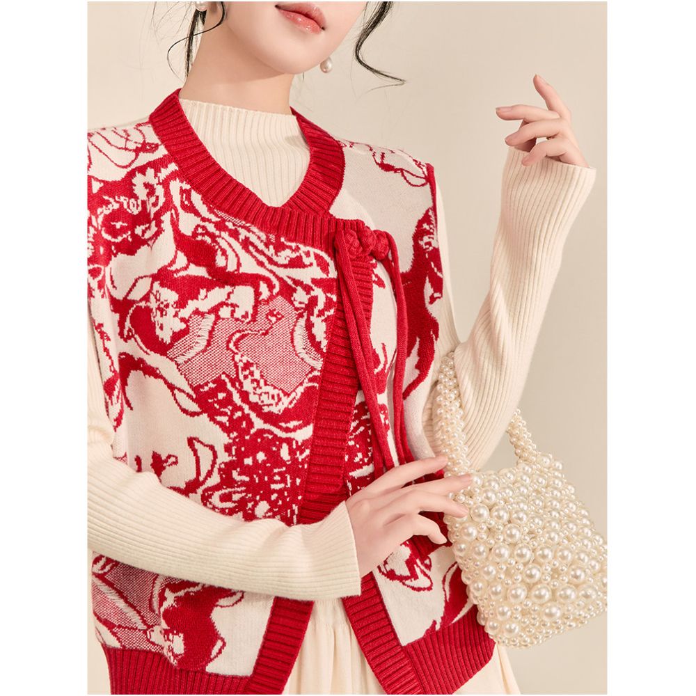 Money is coming soon New Year s battle robe vest autumn and winter styles Chinese style red new Chinese style knitted sweater vest top layered image 0