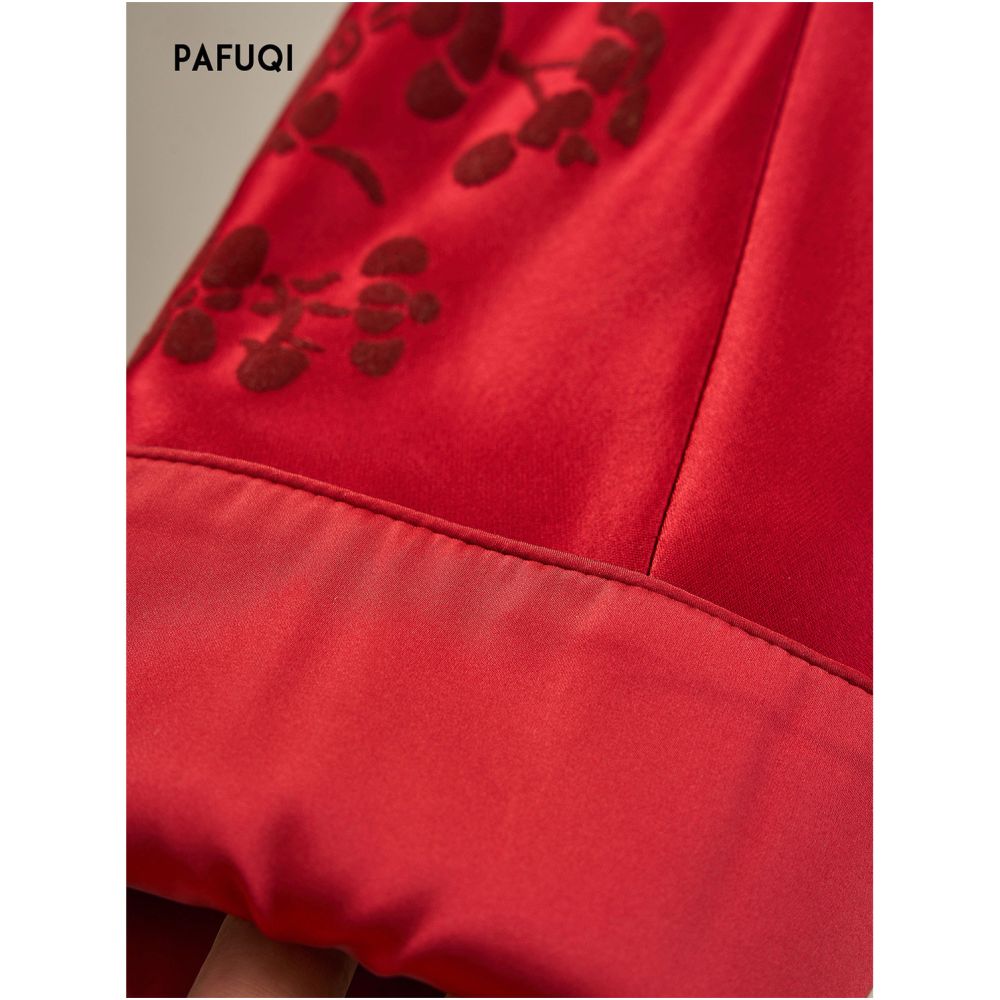 Improved new Chinese style jacket with red retro buckle silhouette Tang style top and light Chinese style women s clothing 2026 new autumn collection image 4