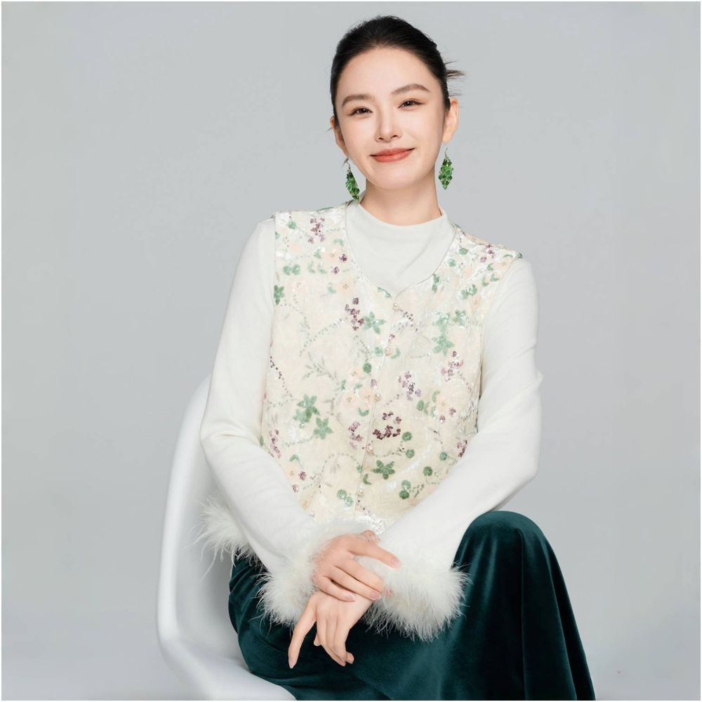 ASAYA5693 – Whisper Bloom Embroidered Vest 🌸🤍