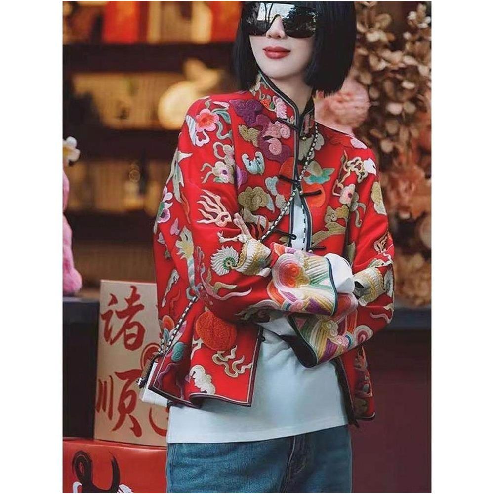 High end new Chinese style women s clothing with embroidered Chinese style outerwear for women in autumn 2025 improved Tang style retro top image 0