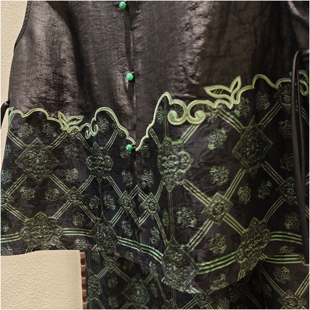 Clearance Sale Black Floral 100 Mulberry Silk Xiangyun Yarn Jacquard Vest Straight Leg Wide Leg Trousers Set image 3