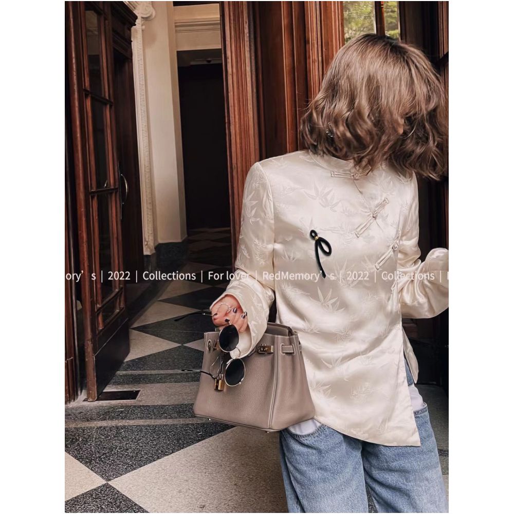 Yangqi New Store Classical Sajie Collector s Edition Early Winter Slant Cut Split Silk Satin with Cotton Small Chinese Style Cheongsam Top image 0