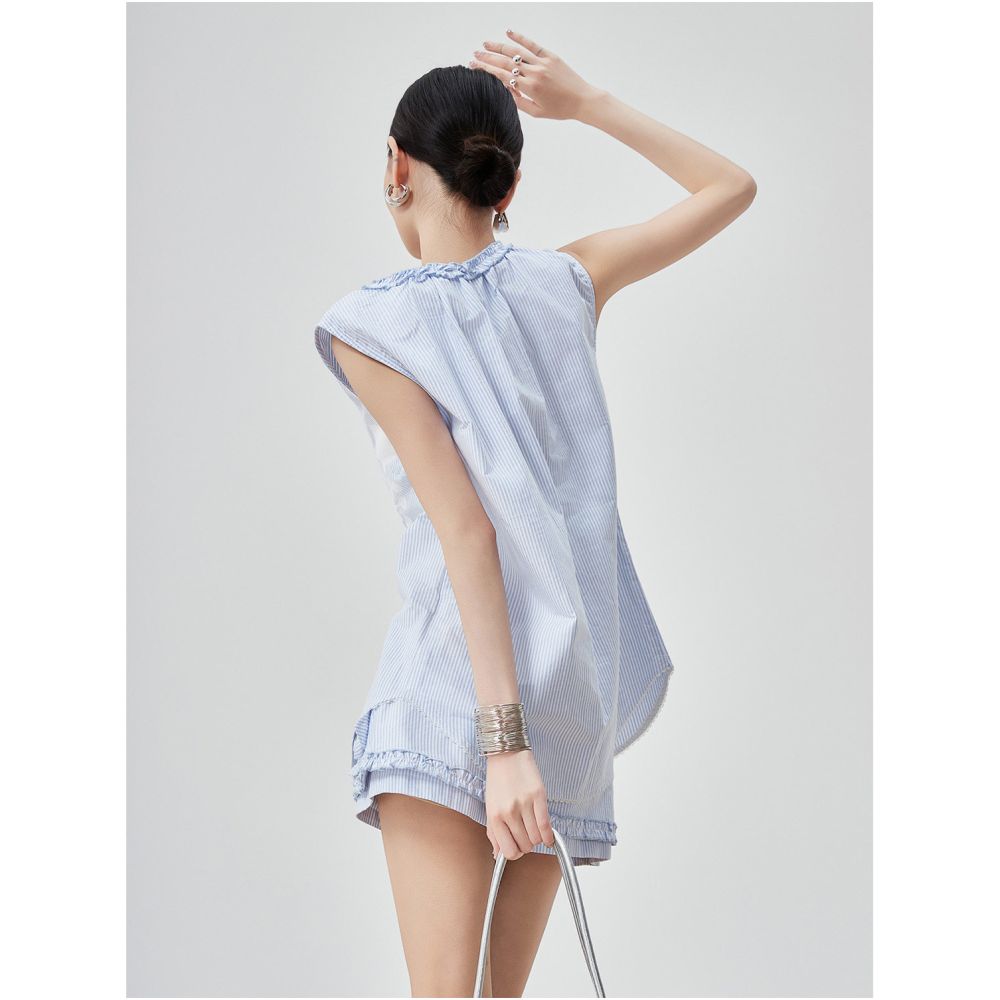 Blue striped printed V neck sleeveless vest set for women with a niche and three dimensional floral skirt and pants two piece set trendy image 2