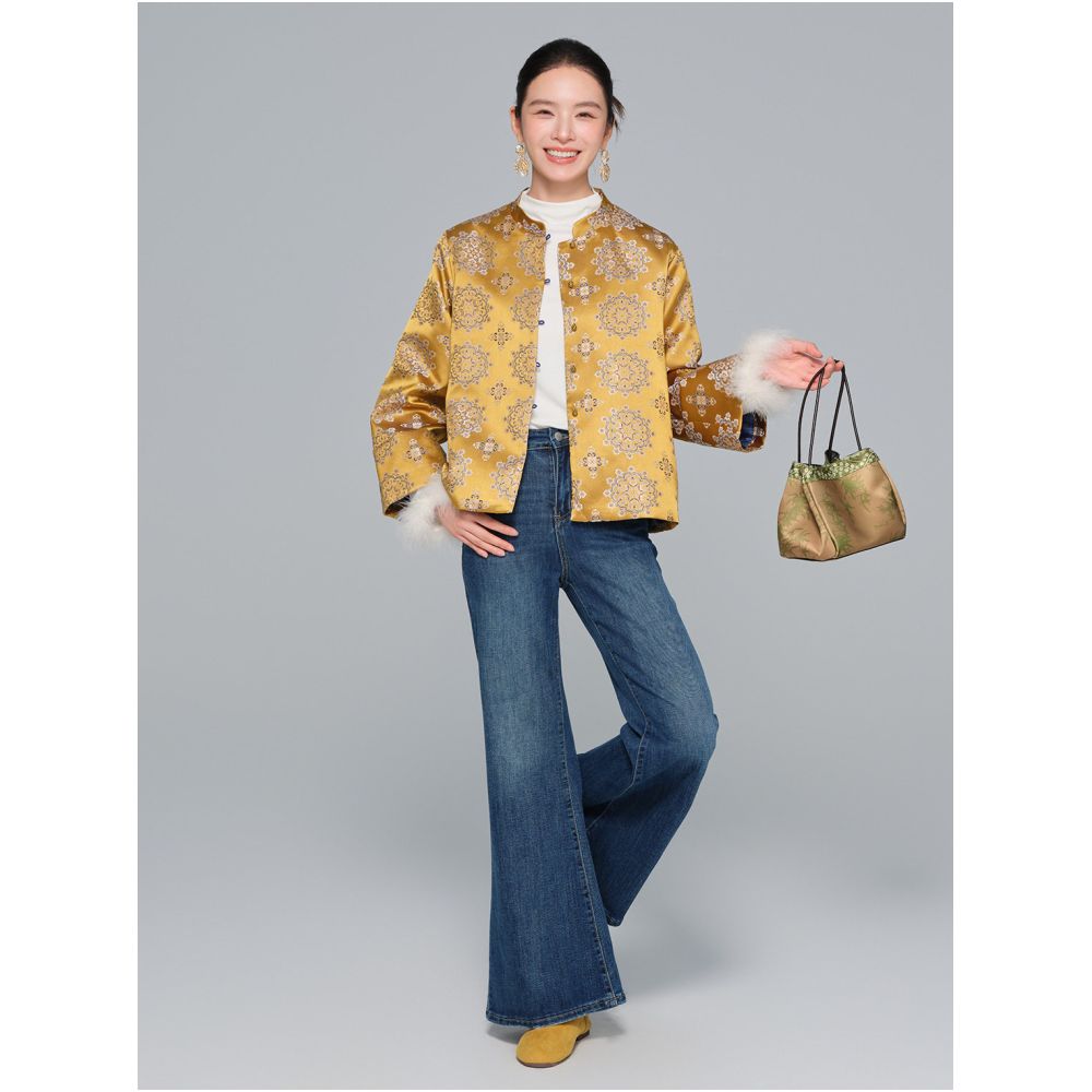 Hua Shi s new Chinese style brocade jacquard jacket for women in the autumn and winter of 2025 featuring a luxurious retro and high end feel image 4