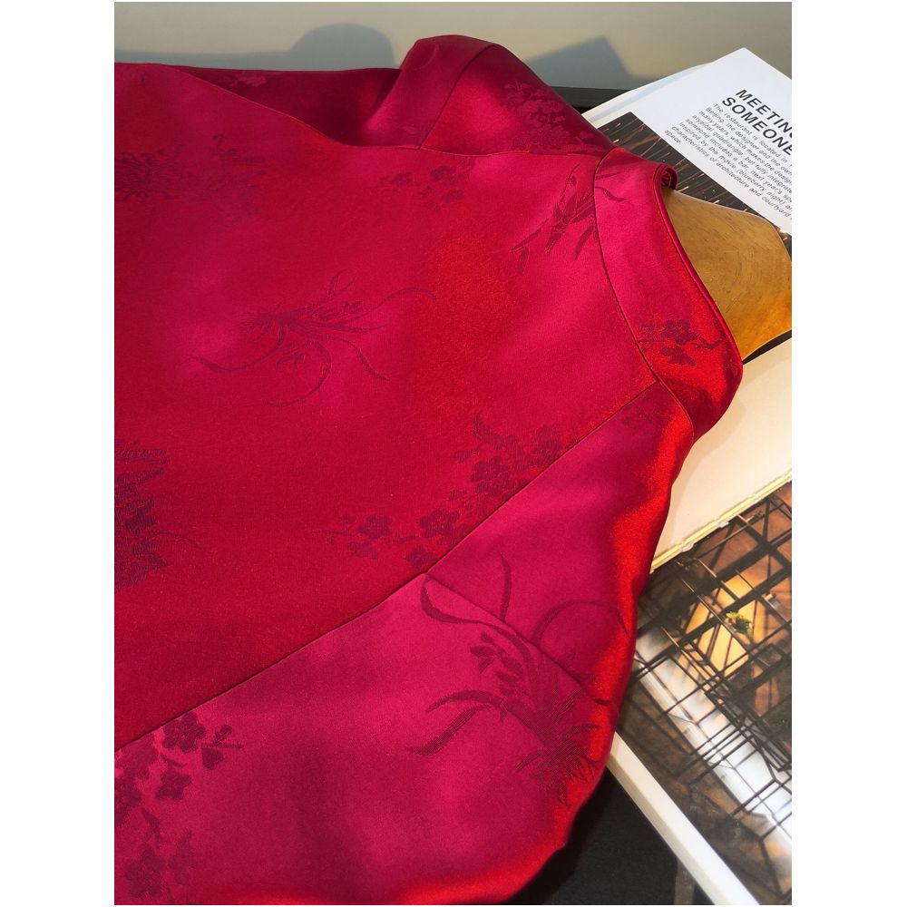 New Chinese style red coat with buckle retro embroidery Tang costume women s New Year s greetings vinegar jacquard Chinese style top image 4