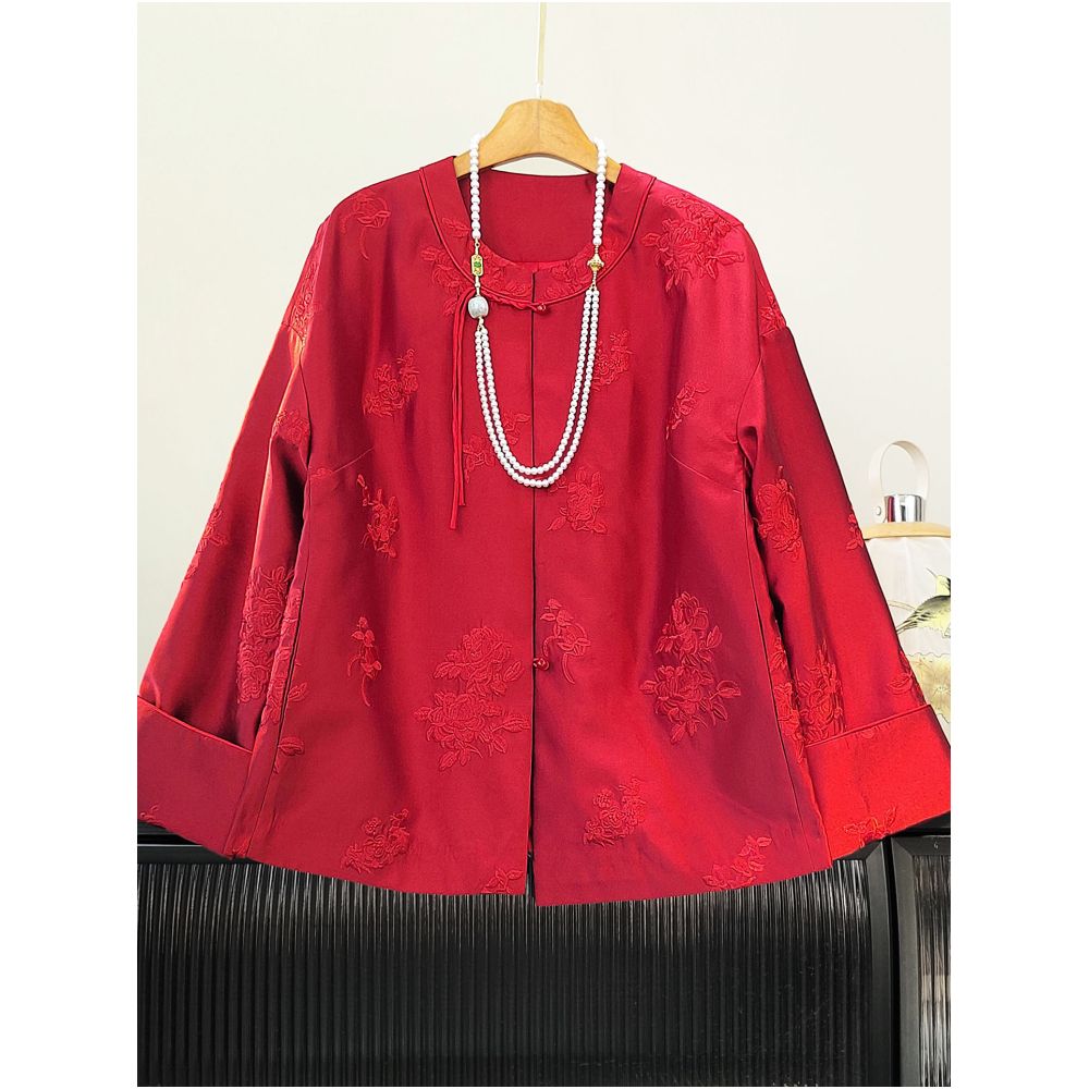 Chinese style women s clothing heavy industry embroidered jacket women s autumn and winter new style high end red new Chinese style tassel buckle top image 0