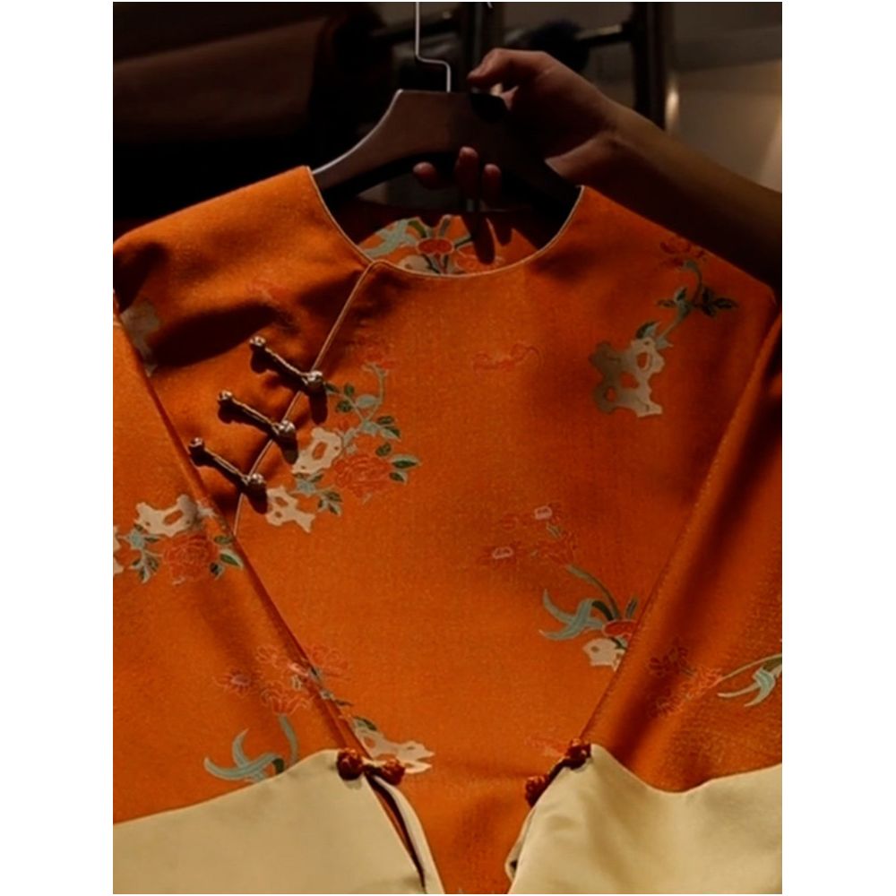 This year s popular trend is a beautiful and high end new Chinese style unique and super beautiful orange slant collar jacket for women in spring image 2