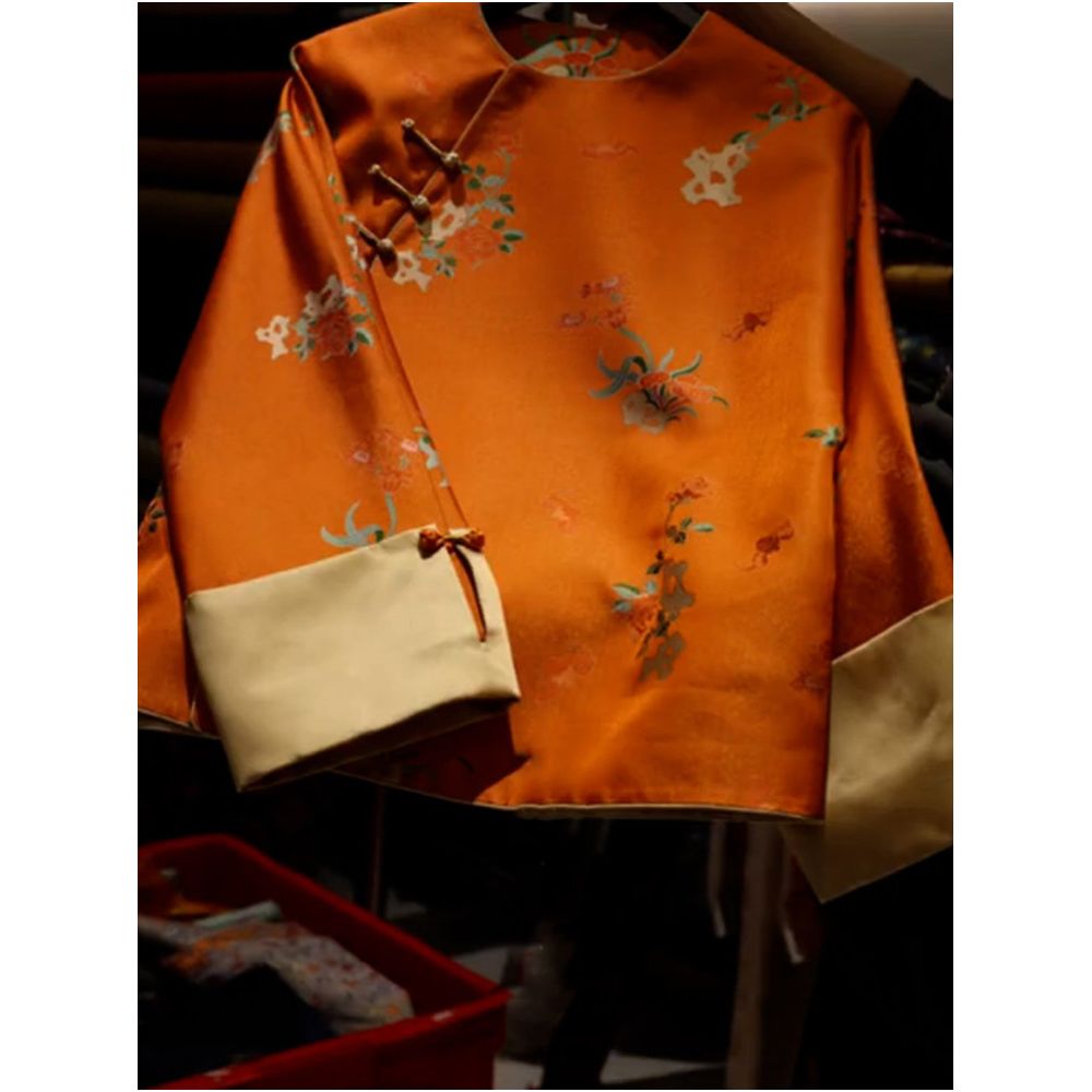 This year s popular trend is a beautiful and high end new Chinese style unique and super beautiful orange slant collar jacket for women in spring image 3
