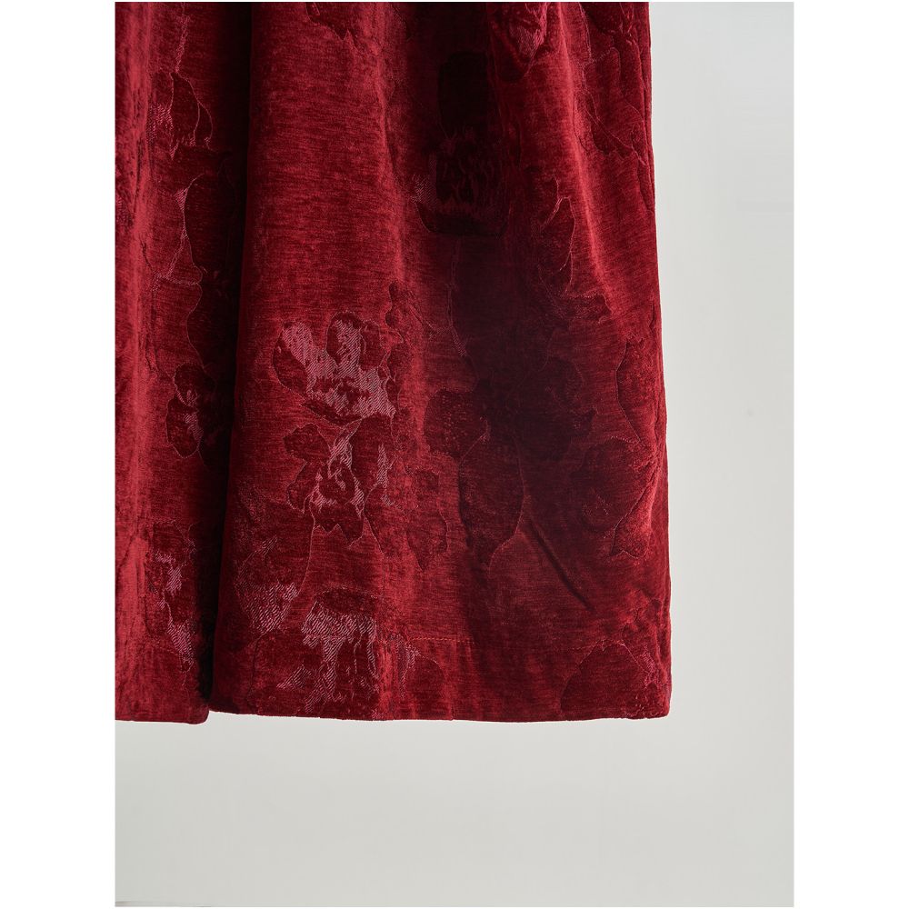 New Chinese style retro and noble red velvet slimming and covering flesh high waist wide leg curved knife pants for New Year s wear winter new style image 5