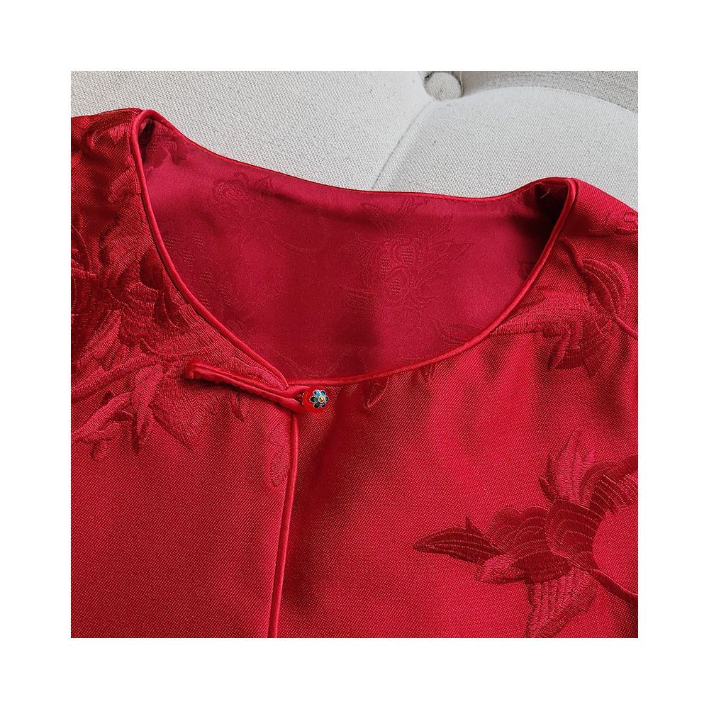 Red new Chinese style vest for women in spring and autumn short and small retro embroidered light Chinese style button top image 3