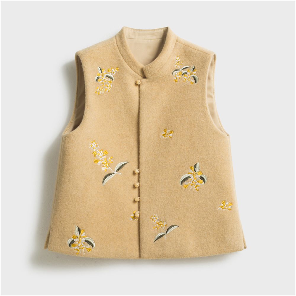 Jiaqi Ruixi 100 wool heavy duty embroidery new Chinese style thick pleated cotton fashionable high end temperament wool vest image 3