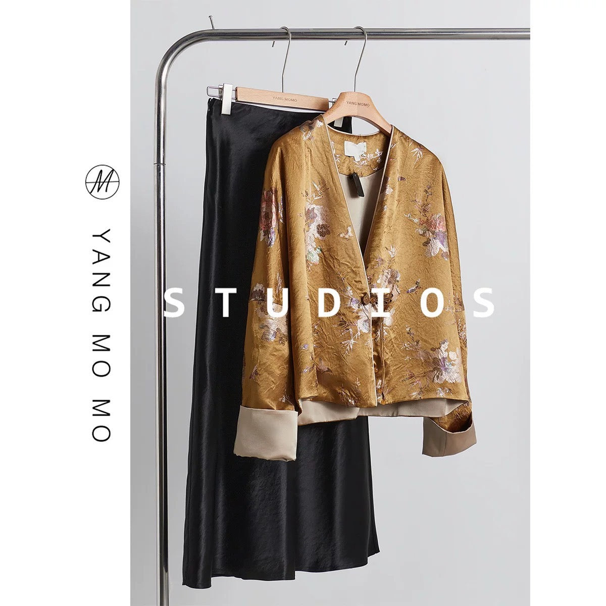 ASAYA4887 – Golden Blossom Satin Set ✨🌸